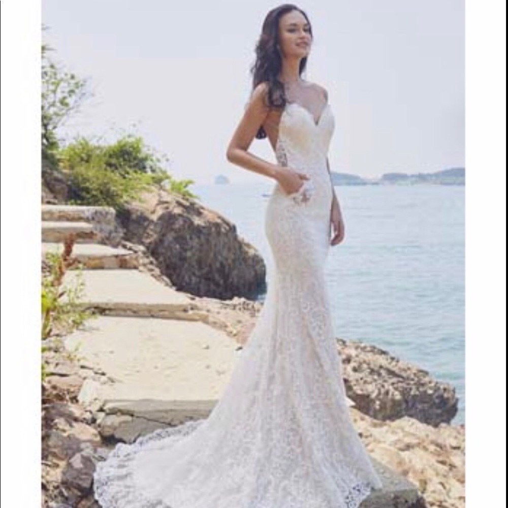 Chic Nostalgia Lennox wedding dress